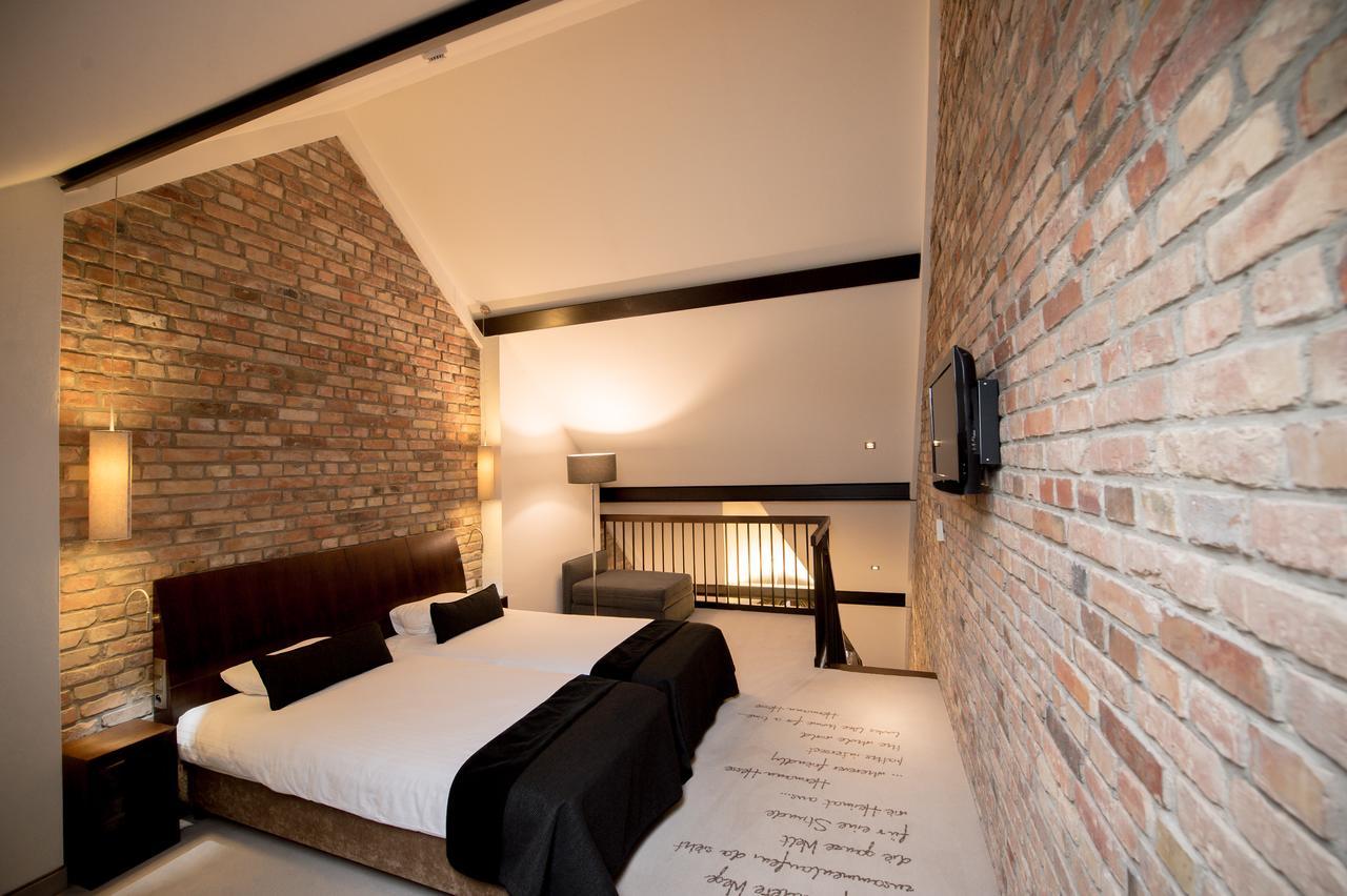 Hotel Remes Opalenica Extérieur photo